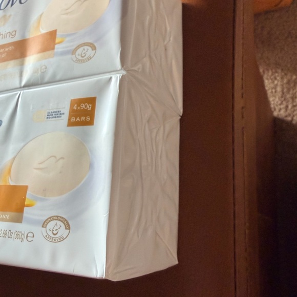 16 Total Nourishing Beauty Cream Bar with Moroccan Argan Oil - White 90g each - Picture 4 of 5